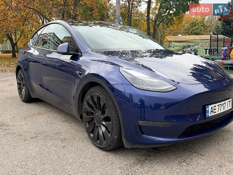 Позашляховик / Кросовер Tesla Model Y 2022 в Дніпрі