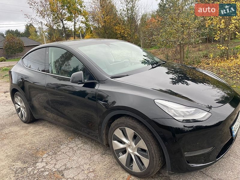 Позашляховик / Кросовер Tesla Model Y 2022 в Києві