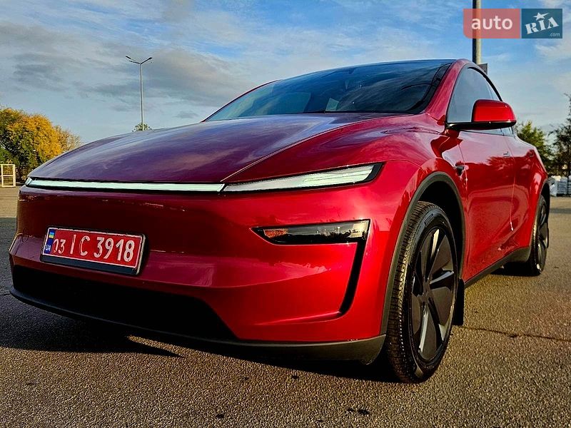 Tesla Model Y 2025 Tesla Model Y 2025