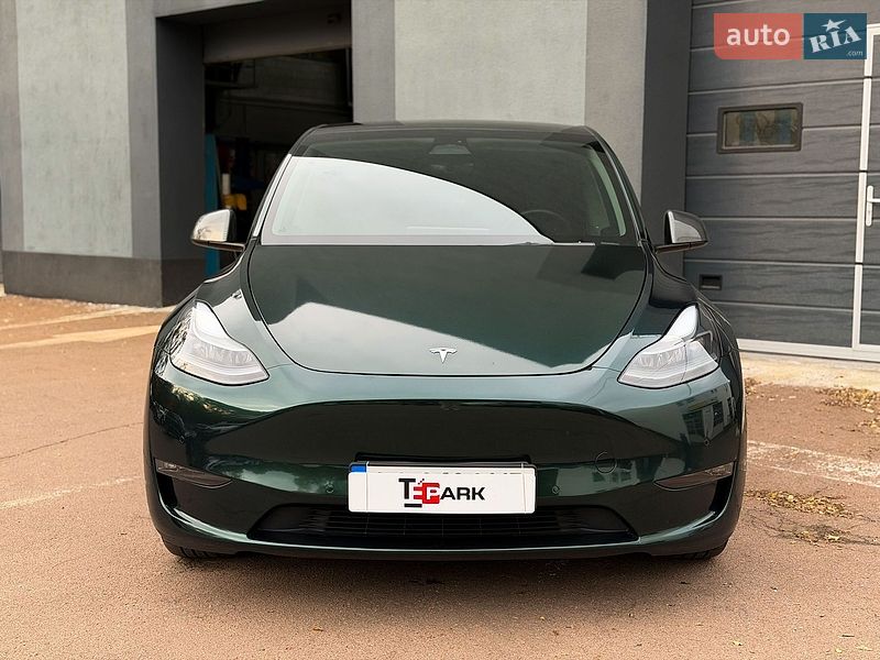 Внедорожник / Кроссовер Tesla Model Y 2022 в Киеве