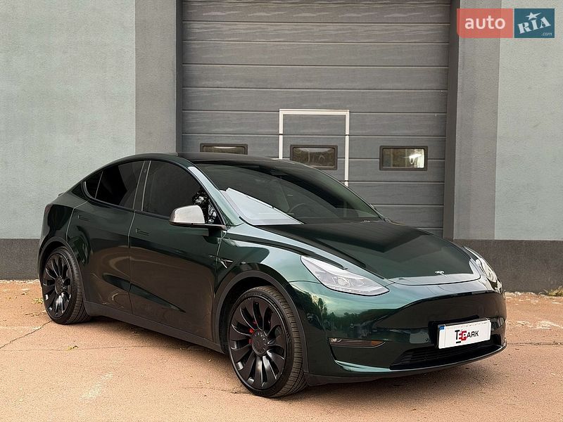 Внедорожник / Кроссовер Tesla Model Y 2022 в Киеве