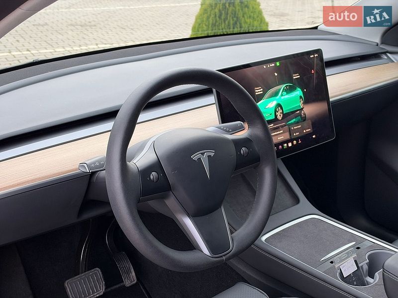 Внедорожник / Кроссовер Tesla Model Y 2023 в Львове