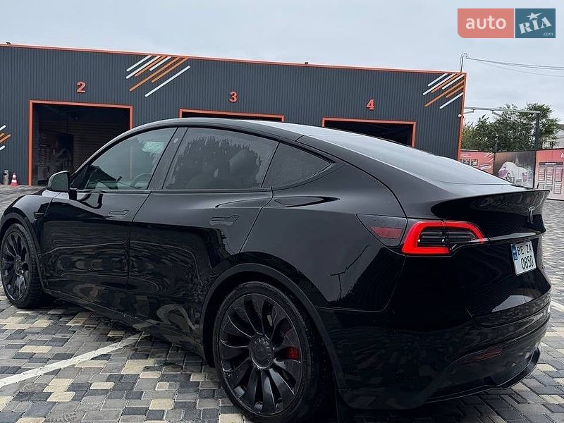 Tesla Model Y 2022
