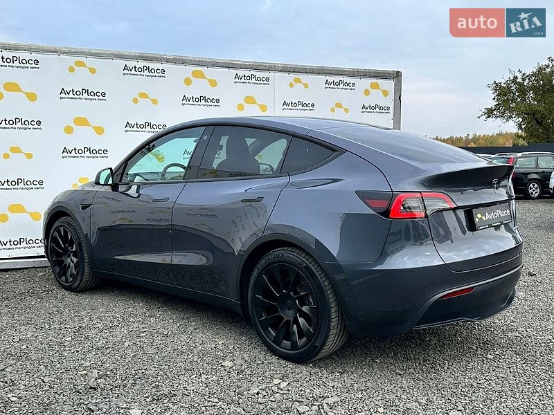 Внедорожник / Кроссовер Tesla Model Y 2023 в Луцке