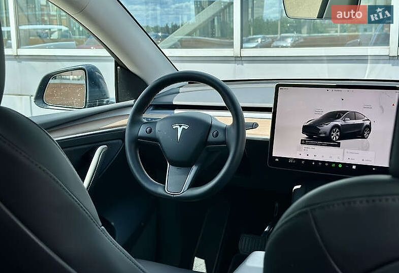 Позашляховик / Кросовер Tesla Model Y 2023 в Києві