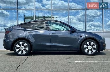 Позашляховик / Кросовер Tesla Model Y 2023 в Києві
