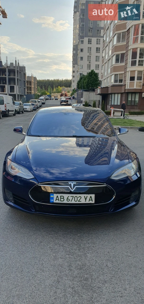 2015 Tesla Model S - мініатюра 24