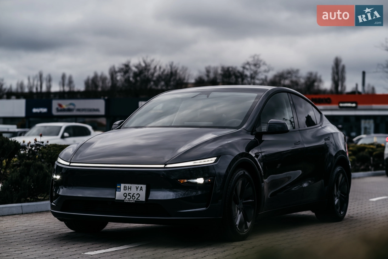 2025 Tesla Model Y - мініатюра 30