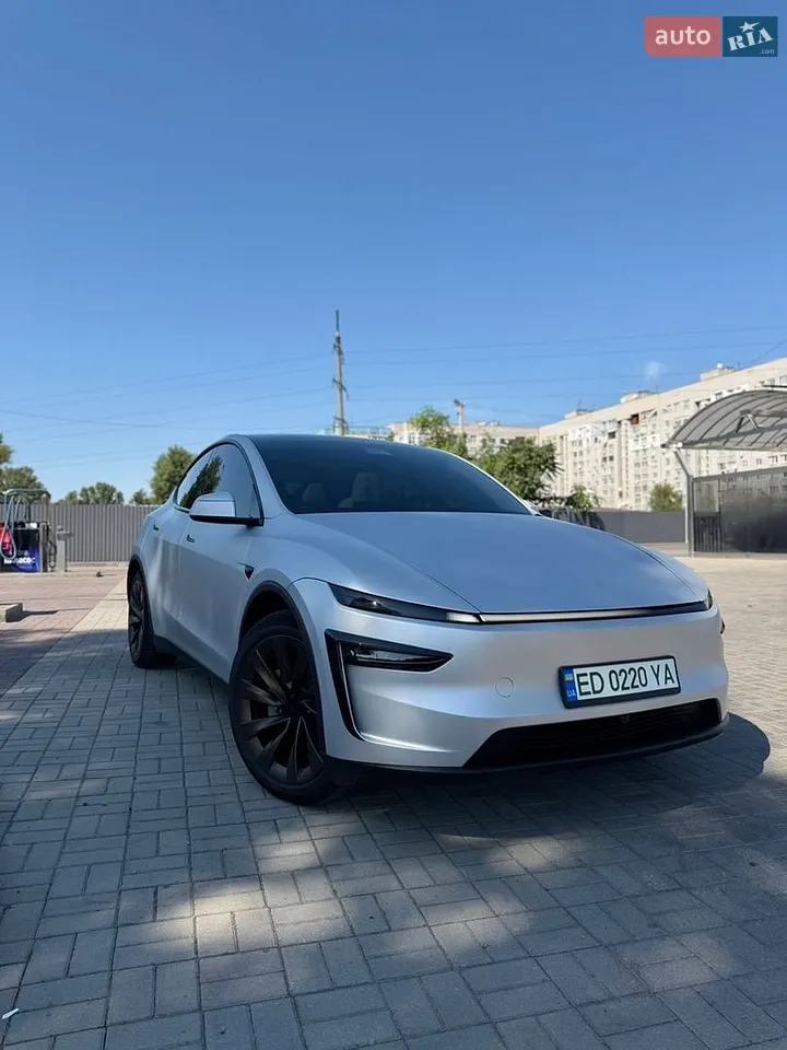 2025 Tesla Model Y - мініатюра 31