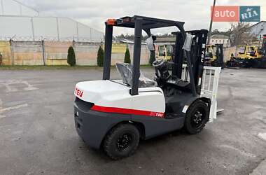 Вилочный погрузчик TEU FD 2025 в Киеве