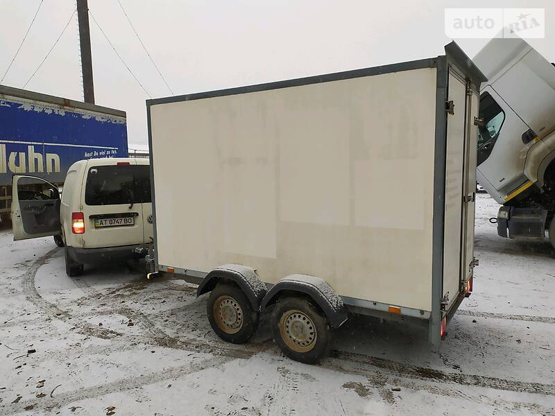 Другие прицепы Thule 2500 2007 в 