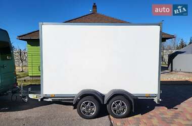 Изотермическая будка Thule Trailers 2010 в Белой Церкви