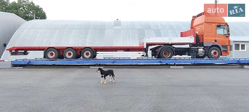 Низкорамна платформа Tirsan XS 2004 в Умані