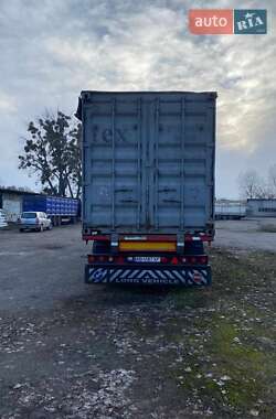 Контейнеровоз Titan CS3 2002 в 
