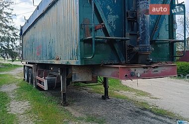 Зерновоз - напівпричіп Titan SP3SPS 2003 в Ізюмі