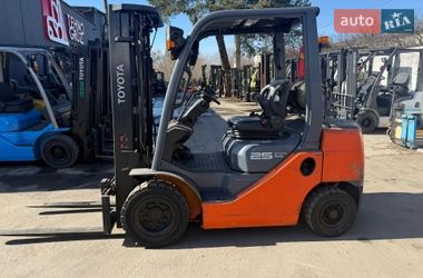 Вилочный погрузчик Toyota 02-2FG25 2018 в Киеве