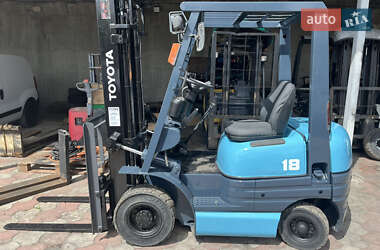 Вилочный погрузчик Toyota 02-6FG15 1998 в Одессе