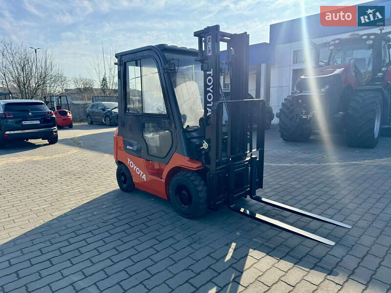 Вилочний навантажувач Toyota 02-7-FGF-15 2005 в Радомишлі фото 6 Вилочний навантажувач Toyota 02-7-FGF-15 2005 в Радомишлі