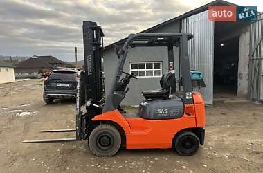 Вилочный погрузчик Toyota 02-7-FGF-15 2006 в Тячеве