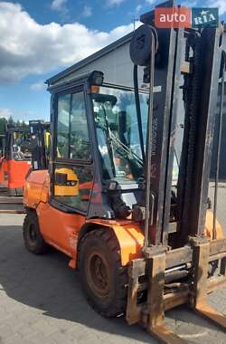 Вилочный погрузчик Toyota 02-7FD45 2006 в Киеве