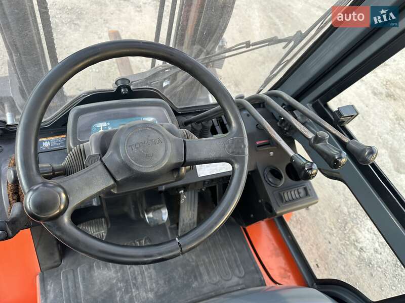 Вездеход Toyota 02-7FDF25 2006 в Тячеве