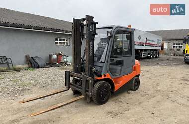 Всюдихід Toyota 02-7FDF25 2006 в Тячеві