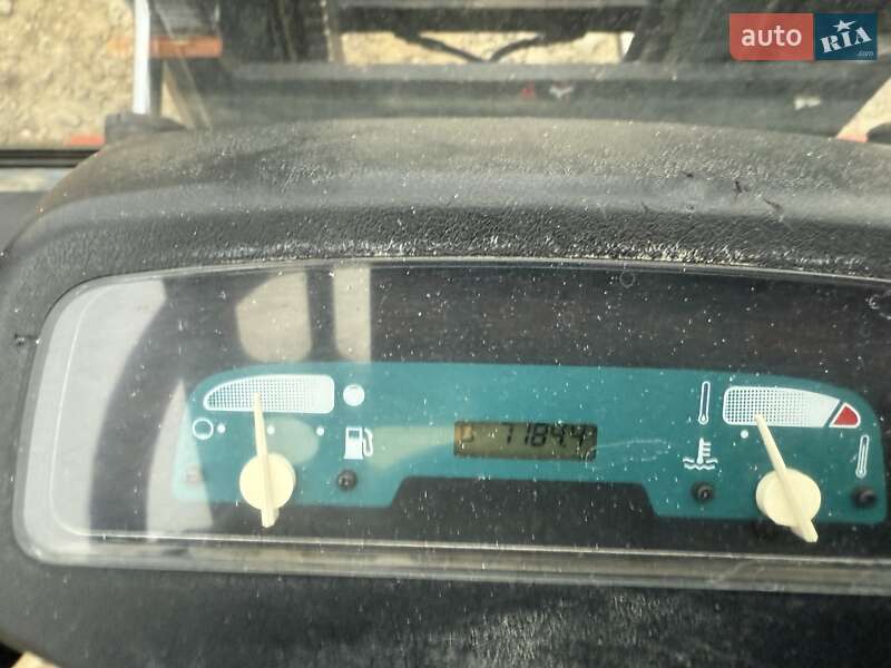 Вилочний навантажувач Toyota 02-7FDF25 2004 в Тячеві