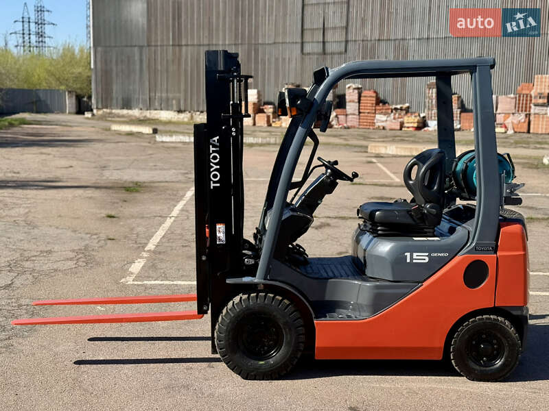Toyota 02-8FGF15 2018