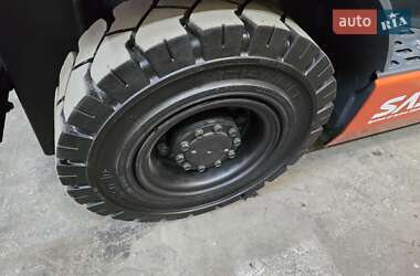 Вилочный погрузчик Toyota 02-8FGF15 2019 в 