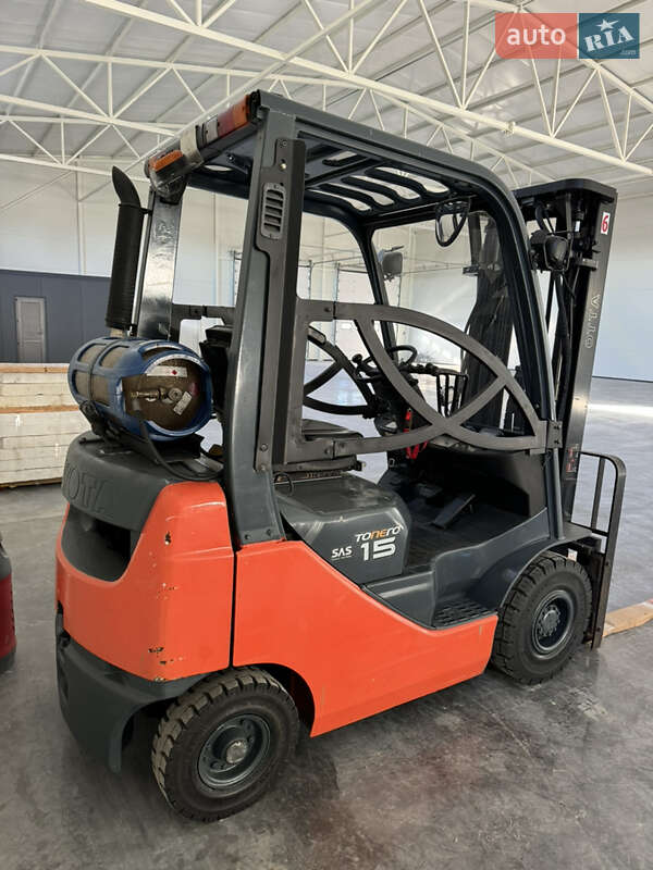 Вилочный погрузчик Toyota 02-8FGF15 2009 в Львове