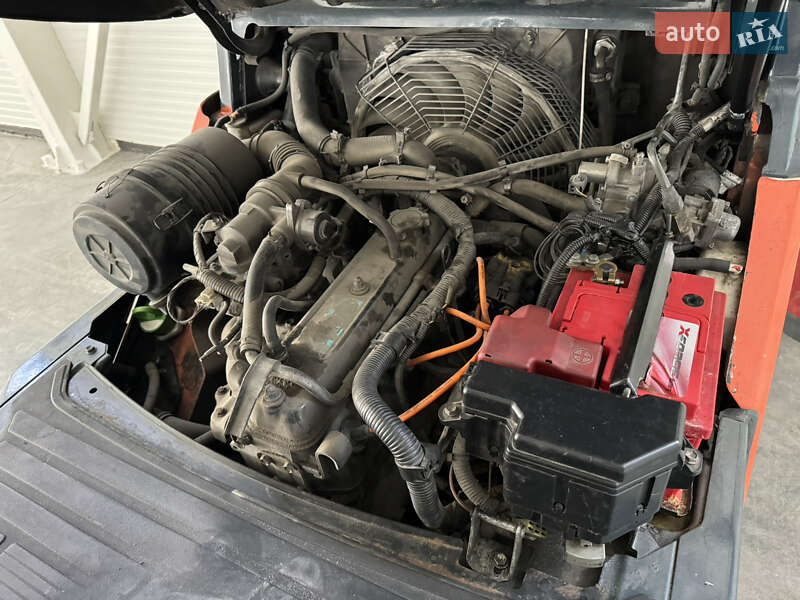 Вилочный погрузчик Toyota 02-8FGF15 2009 в Львове