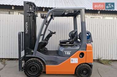 Вилочный погрузчик Toyota 02-8FGF15 2018 в Киеве
