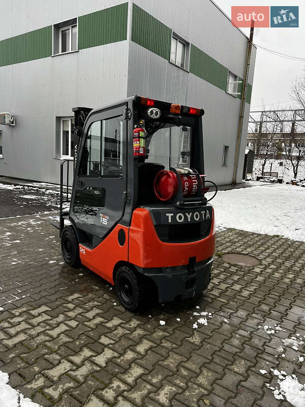 Вилочний навантажувач Toyota 02-8FGF15 2018 в Києві