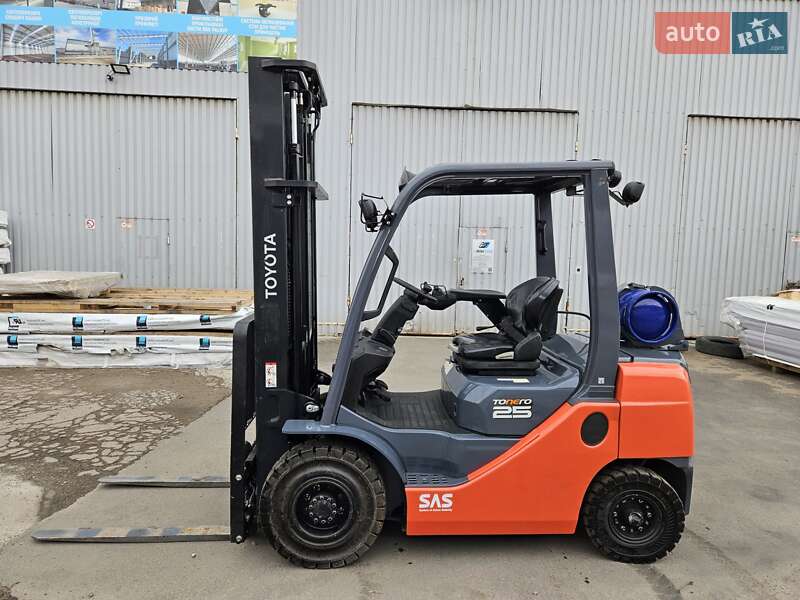 Вилочный погрузчик Toyota 02-8FGF25 2016 в Киеве фото 2 Вилочный погрузчик Toyota 02-8FGF25 2016 в Киеве