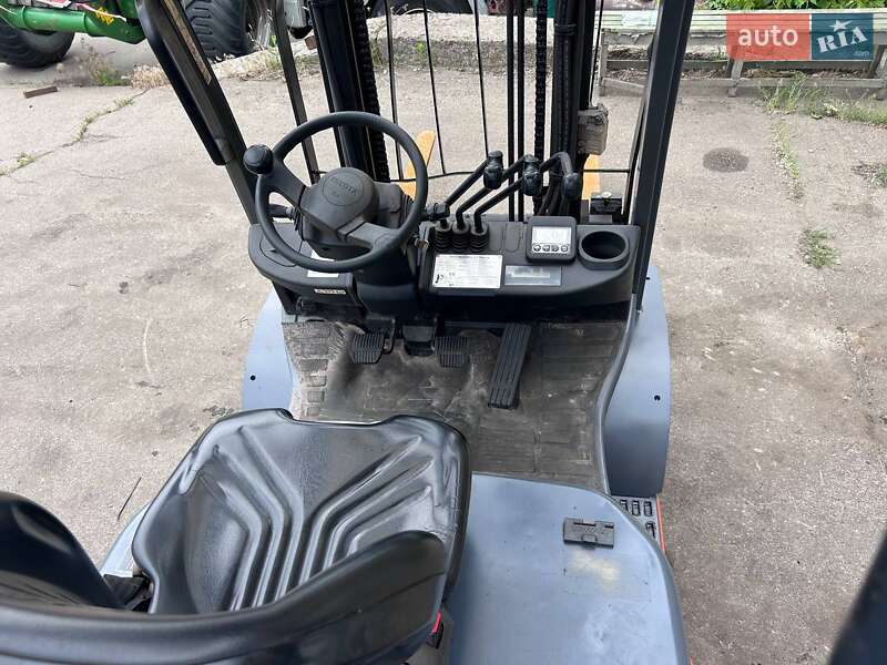 Вилочний навантажувач Toyota 02-8FGF25 2019 в Києві