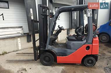 Вилочний навантажувач Toyota 32-8FG18 2010 в Києві