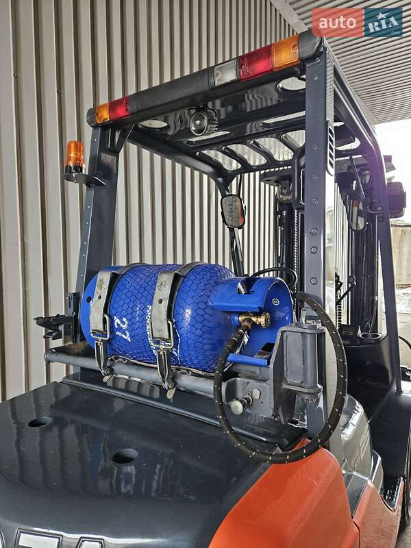 Вилочный погрузчик Toyota 32FG-25 2017 в Киеве