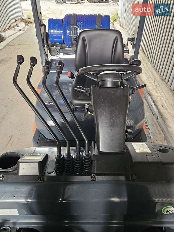 Вилочный погрузчик Toyota 32FG-25 2017 в Киеве