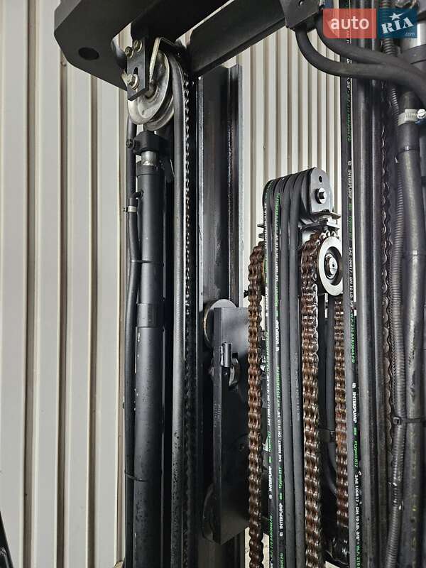 Вилочный погрузчик Toyota 32FG-25 2017 в Киеве