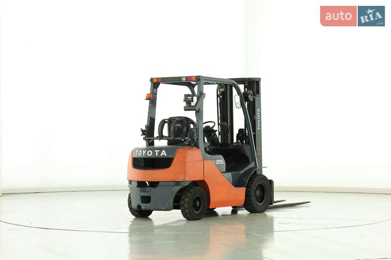 Вилочний навантажувач Toyota 32FG-25 2018 в Львові