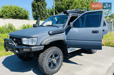 Позашляховик / Кросовер Toyota 4Runner 1992 в Полтаві