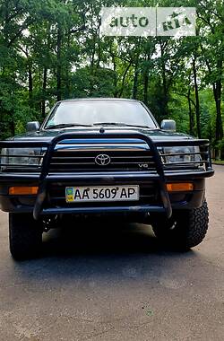 Внедорожник / Кроссовер Toyota 4Runner 1993 в Виннице