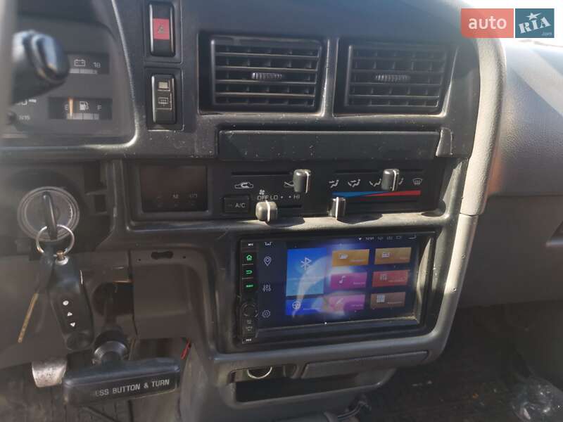 Позашляховик / Кросовер Toyota 4Runner 1995 в Одесі