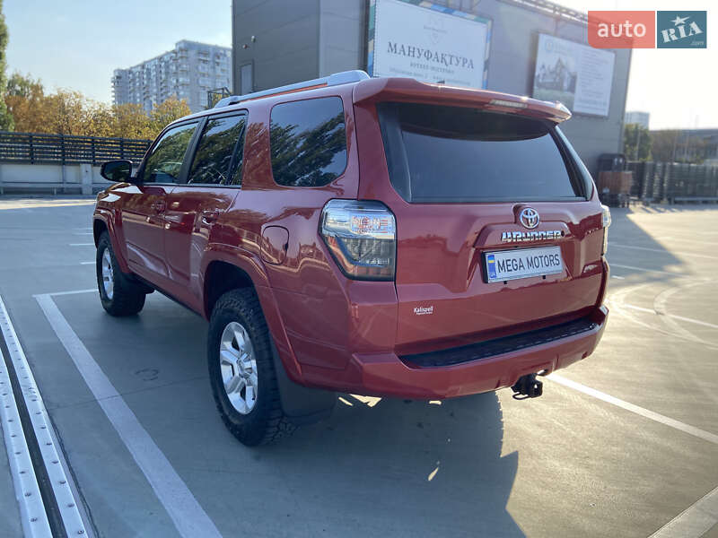 Внедорожник / Кроссовер Toyota 4Runner 2017 в Киеве