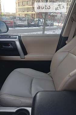 Внедорожник / Кроссовер Toyota 4Runner 2010 в Киеве