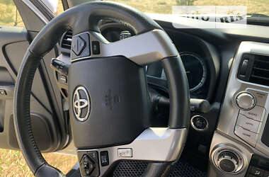 Позашляховик / Кросовер Toyota 4Runner 2014 в Шостці