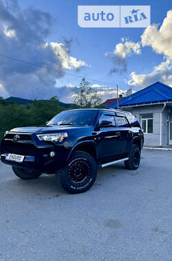 Внедорожник / Кроссовер Toyota 4Runner 2015 в 