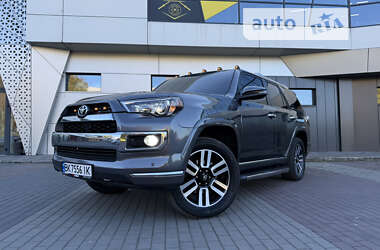 Внедорожник / Кроссовер Toyota 4Runner 2014 в Луцке