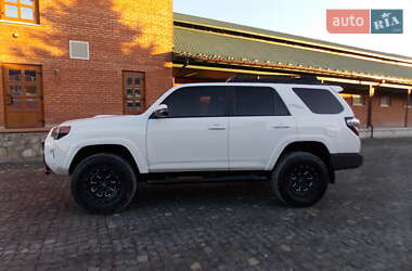 Внедорожник / Кроссовер Toyota 4Runner 2019 в Дунаевцах