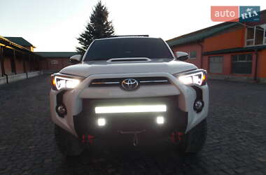 Внедорожник / Кроссовер Toyota 4Runner 2019 в Дунаевцах